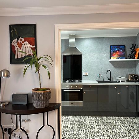 Private Main Door Lovely 2 Bedroom Apartment Edimburgo Exterior foto