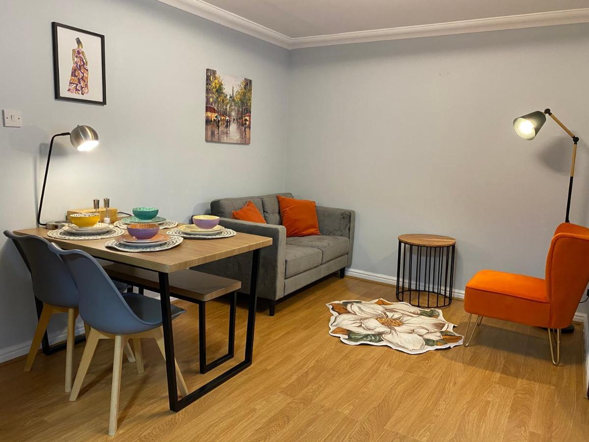 Private Main Door Lovely 2 Bedroom Apartment Edimburgo Exterior foto