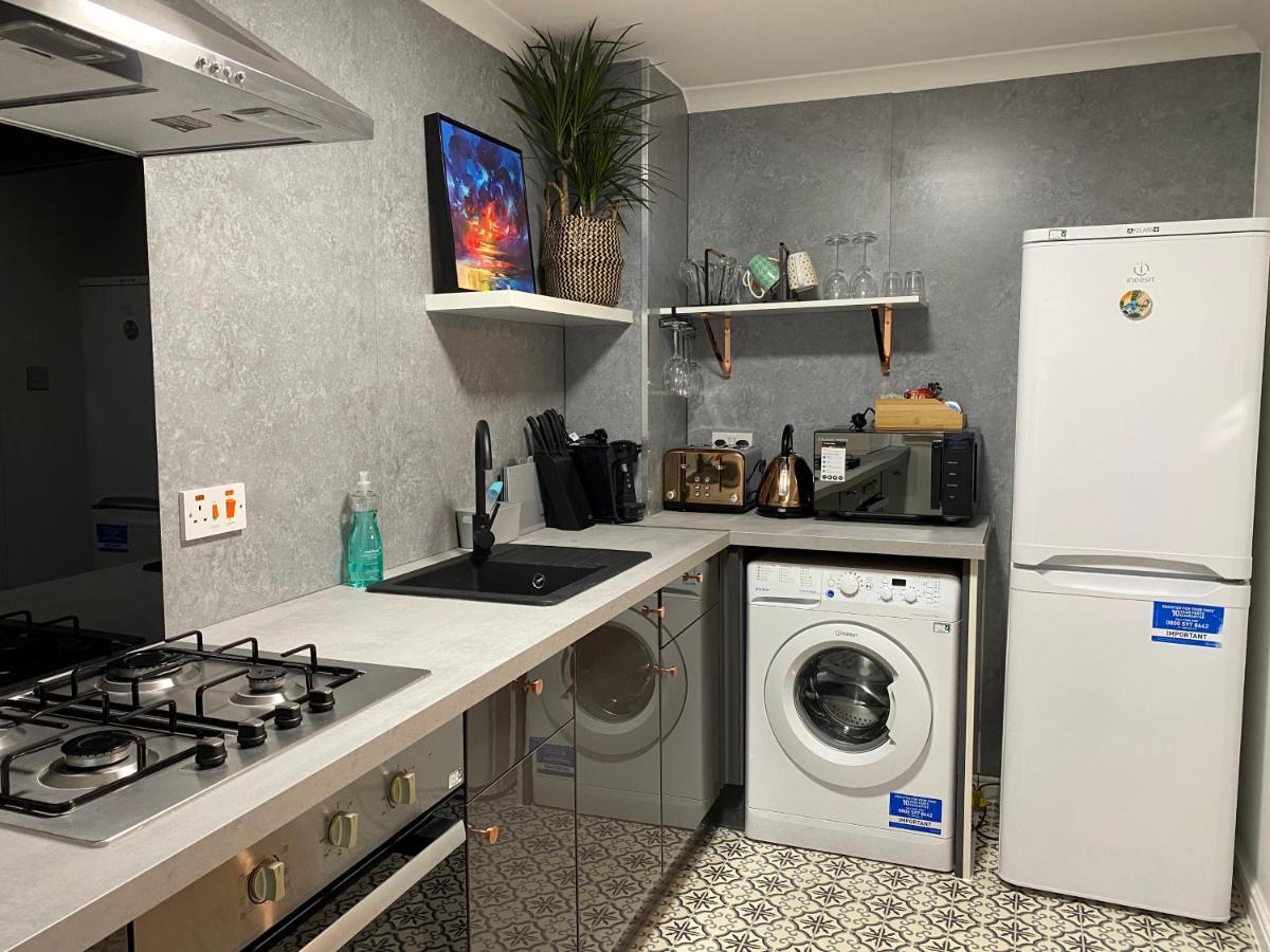 Private Main Door Lovely 2 Bedroom Apartment Edimburgo Exterior foto