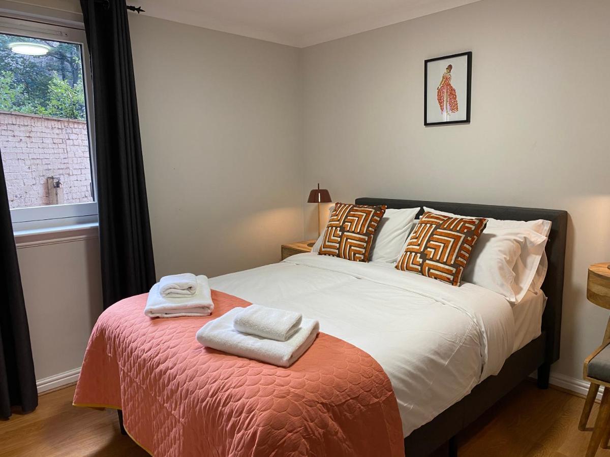 Private Main Door Lovely 2 Bedroom Apartment Edimburgo Exterior foto