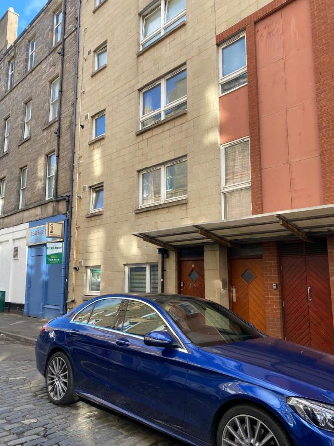 Private Main Door Lovely 2 Bedroom Apartment Edimburgo Exterior foto