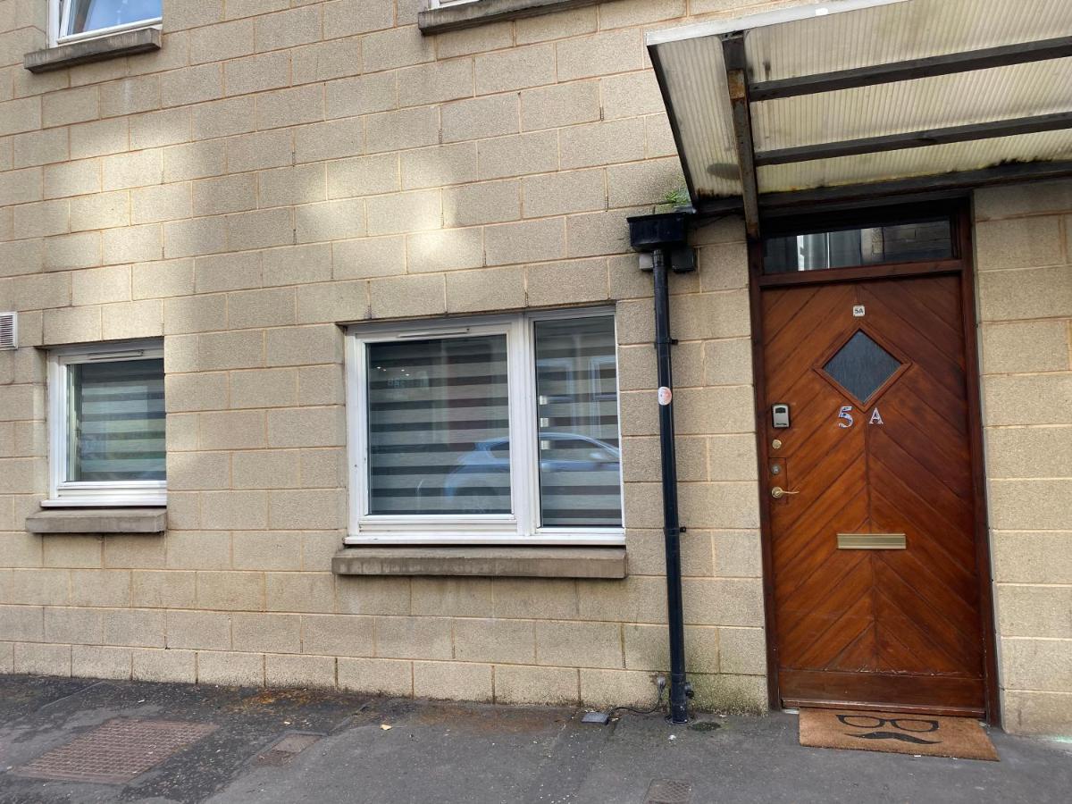 Private Main Door Lovely 2 Bedroom Apartment Edimburgo Exterior foto