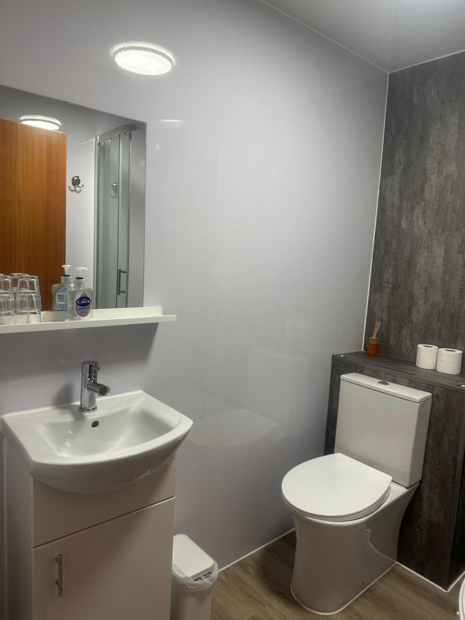 Private Main Door Lovely 2 Bedroom Apartment Edimburgo Exterior foto